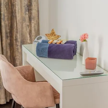 The Opulent Oasis By Newave * Budapeşte