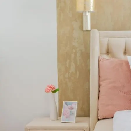 The Opulent Oasis By Newave Daire Budapeşte