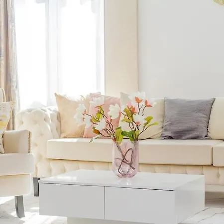 Daire The Opulent Oasis By Newave Budapeşte