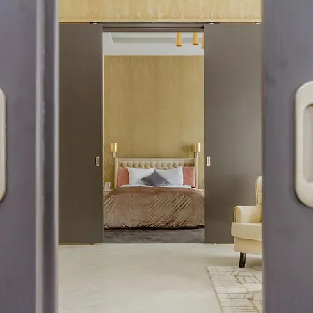 The Opulent Oasis By Newave * Budapeşte