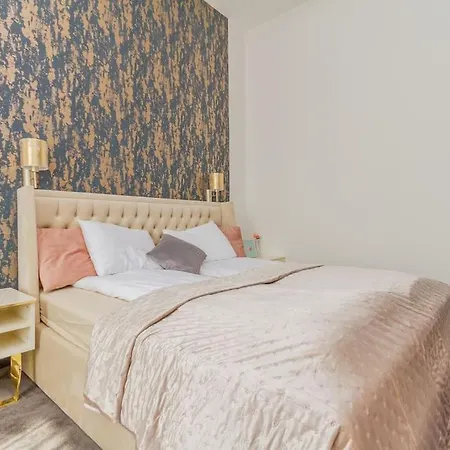 The Opulent Oasis By Newave Daire Budapeşte