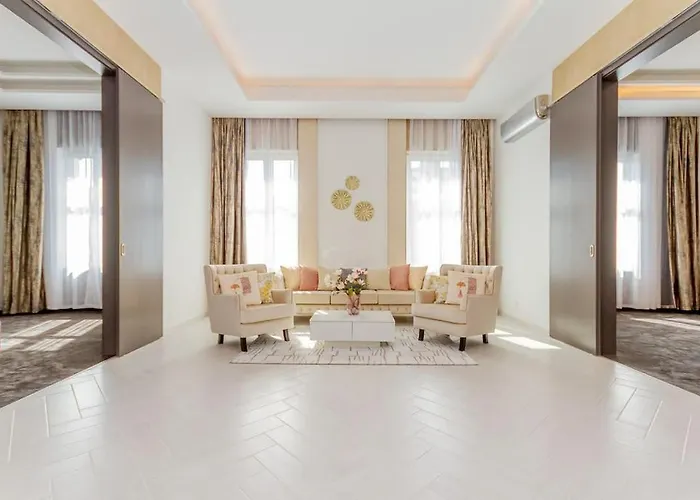 The Opulent Oasis By Newave شقة
